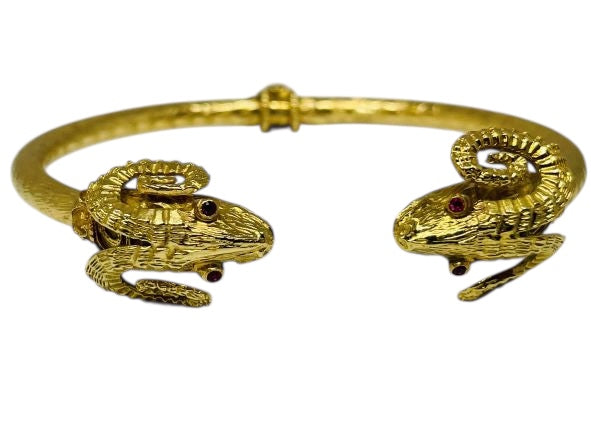 18kt Ram&#39;s Head Bangle Bracelet