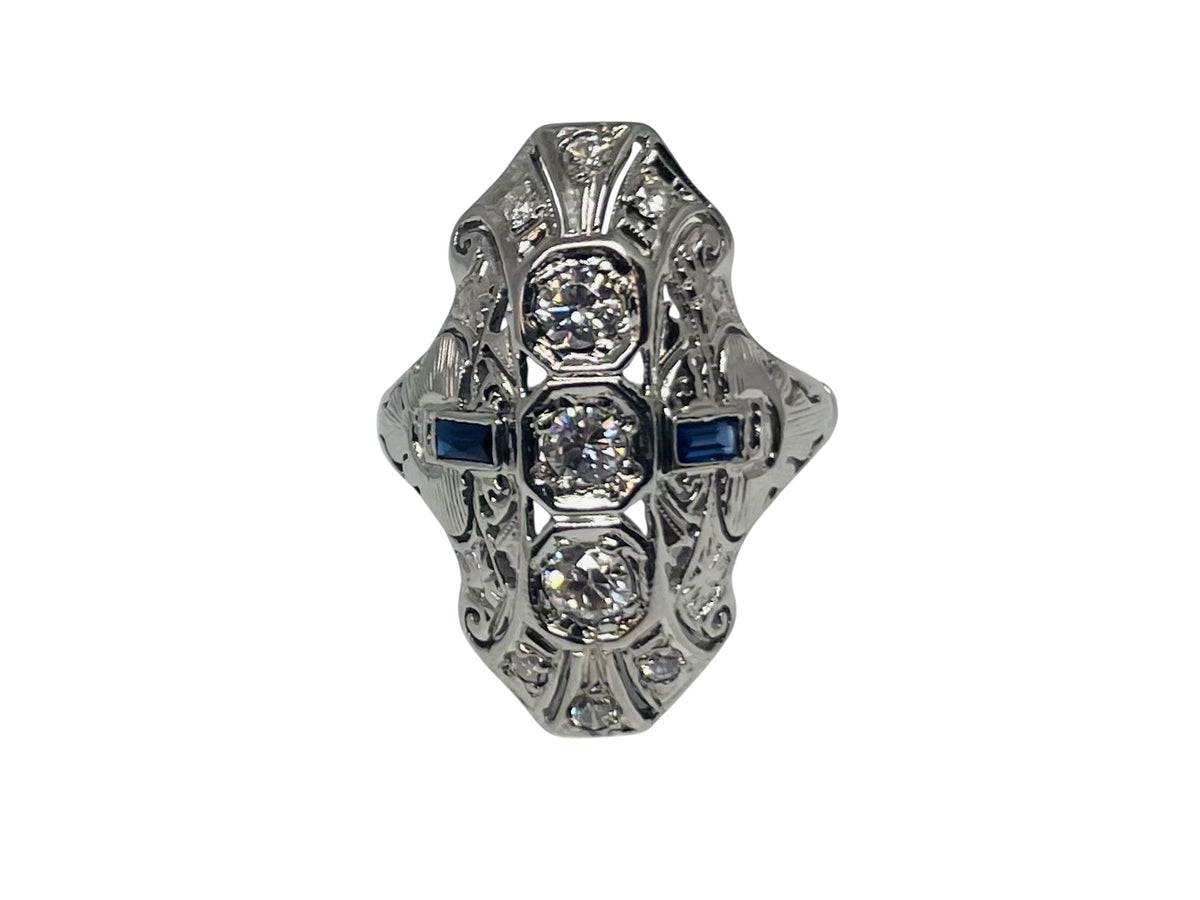 18kt Filigree Style Diamond Ring