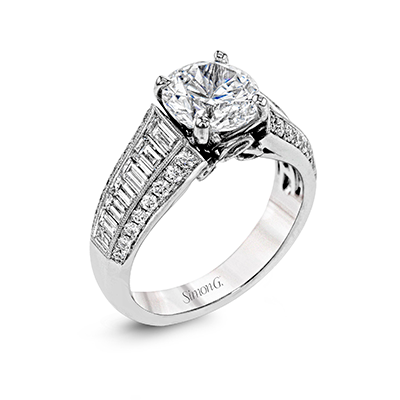 18k Baguette and Round Diamond Engagement Setting